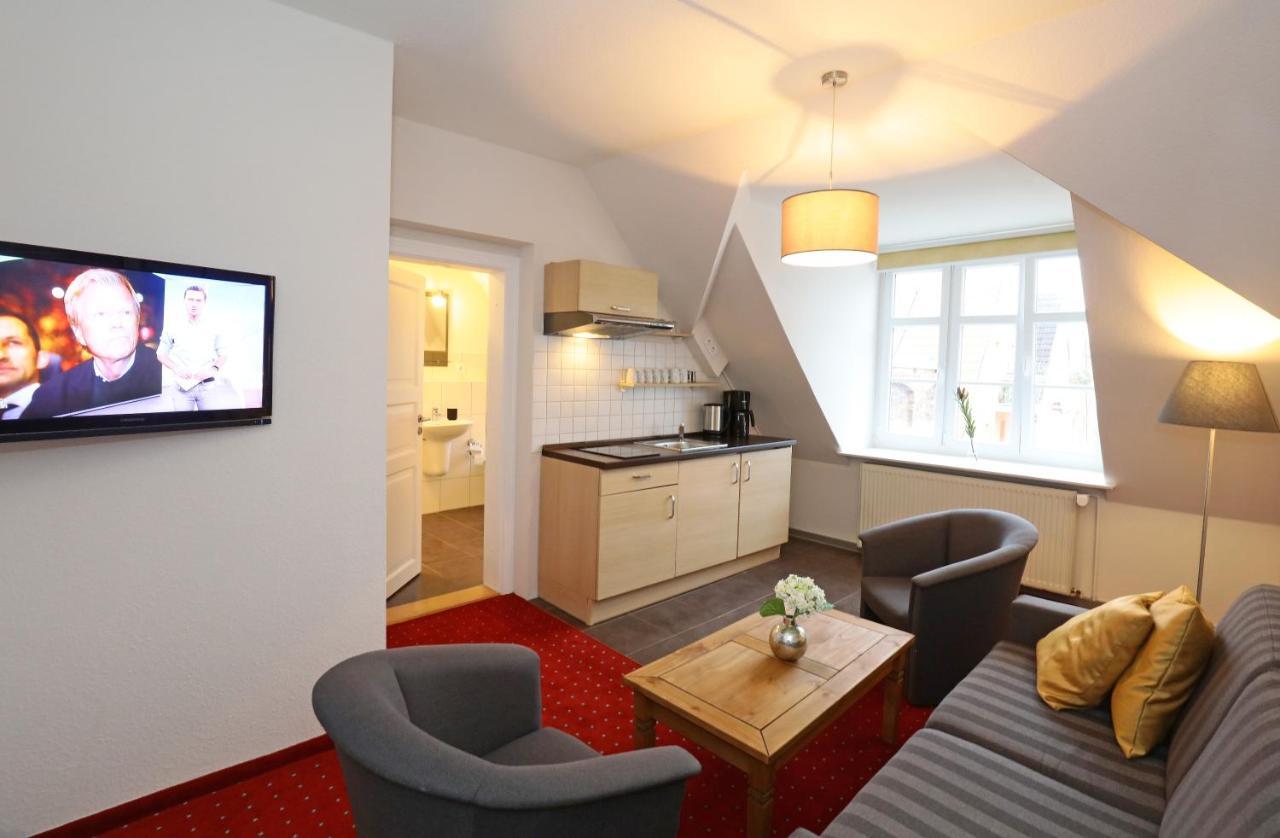 Aparthotel Markt Fuffzehn Щралзунд Екстериор снимка